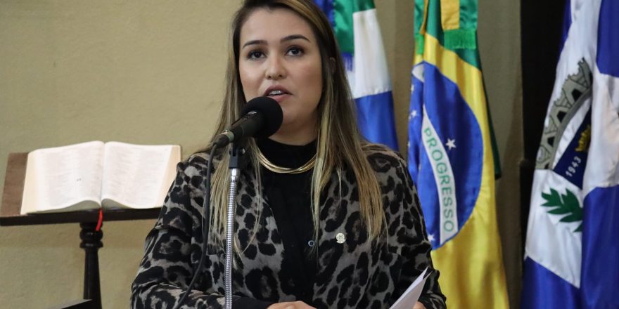 KAMILA ALVARENGA-min (2) KAMILA ALVARENGA-min (2)